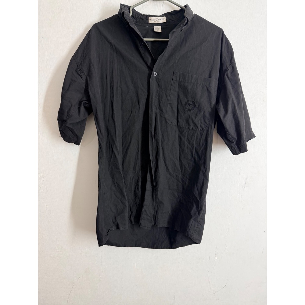 Ash Creek Trading Mens Black Short Sleeve Button Down Shirt Pocket Crest Medium